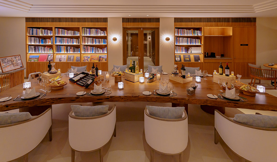 library-slider