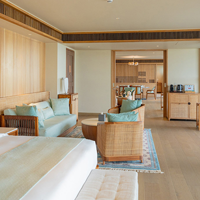 feature-three-bedroom-beach-retreat-with-private-pool